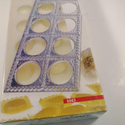 Norpro Ravioli Press/Maker