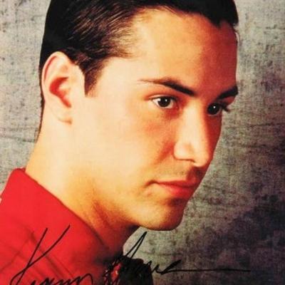 Keanu Reeves signed portrait photo 