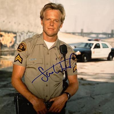 10-8: Officers on Duty Scott William Winters signed photo