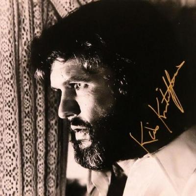 Kris Kristofferson signed portrait photo 