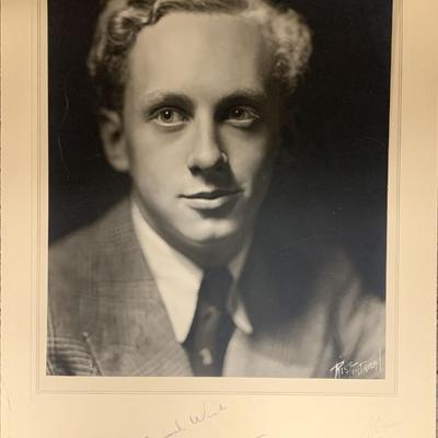 Hughie Green signed photo