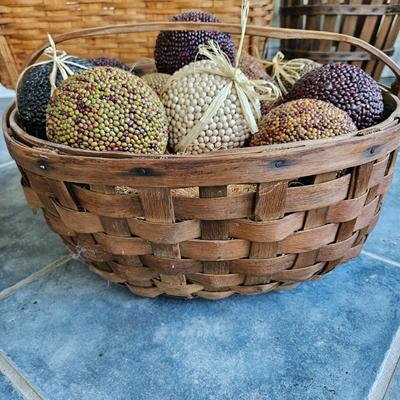 Trio of Baskets and Decor (SR-DW)