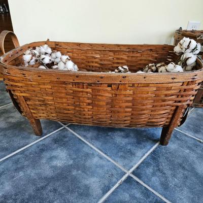 Trio of Baskets and Decor (SR-DW)