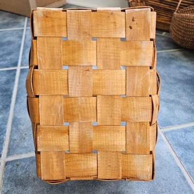 Longaberger and Other Assorted Baskets (SR-DW)