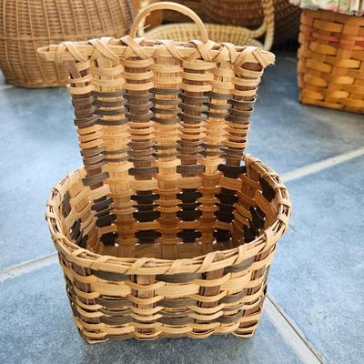 Longaberger and Other Assorted Baskets (SR-DW)
