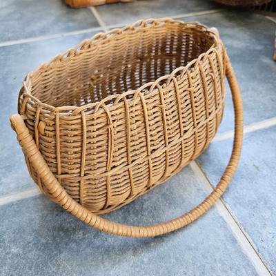 Longaberger and Other Assorted Baskets (SR-DW)
