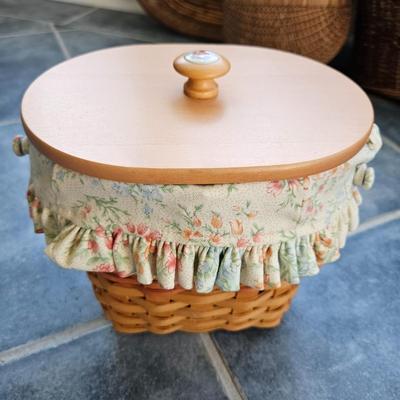 Longaberger and Other Assorted Baskets (SR-DW)