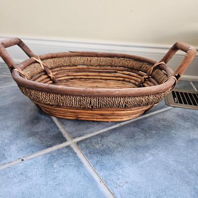 Longaberger and Other Assorted Baskets (SR-DW)