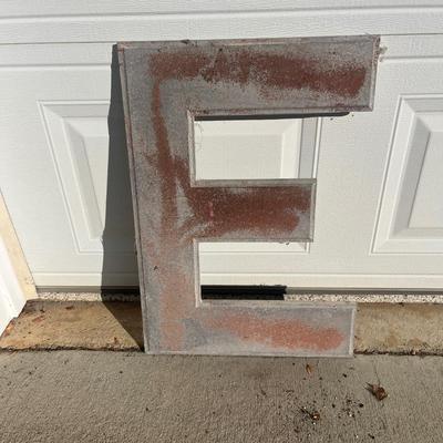 Wagner Sign Service Vintage Cast Metal EAT Sign (G-MG)