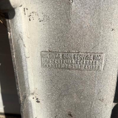 Wagner Sign Service Vintage Cast Metal EAT Sign (G-MG)