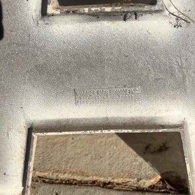 Wagner Sign Service Vintage Cast Metal EAT Sign (G-MG)