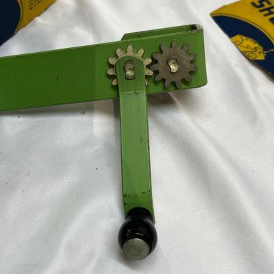 Kitchen Collectibles - Scale, Utensils & More (BS-RG)