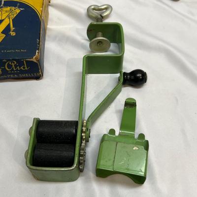 Kitchen Collectibles - Scale, Utensils & More (BS-RG)