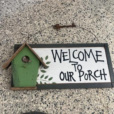Garden Signs & Decorations w/ Two Shepherd Hooks (G-MG)