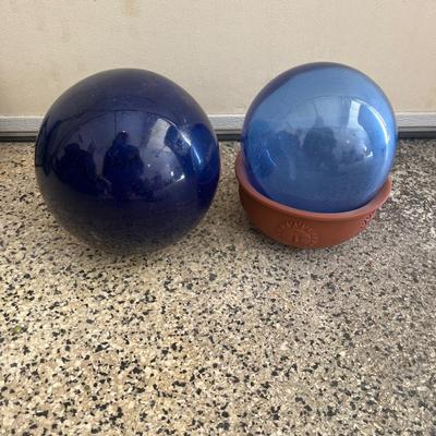 Garden Signs & Decorations w/ Two Shepherd Hooks (G-MG)