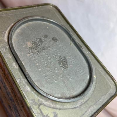 Country Store Collectibles - Tins & Sacks (BS-RG)