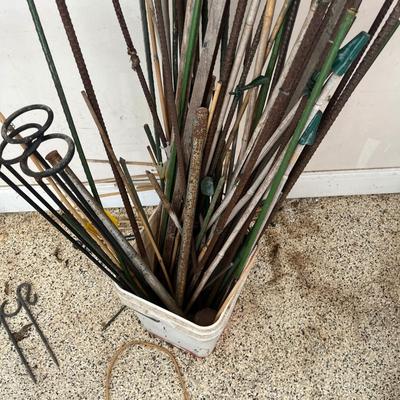 Metal Garden Borders & Plant Stakes (G-MG)
