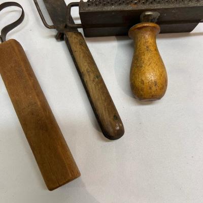 Vintage Wooden Handled Utensils & More (BS-RG)