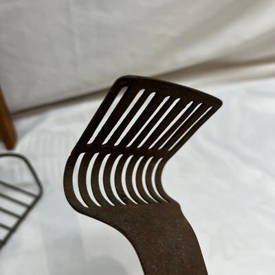 Vintage Wooden Handled Utensils & More (BS-RG)