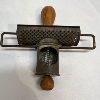 Vintage Wooden Handled Utensils & More (BS-RG)