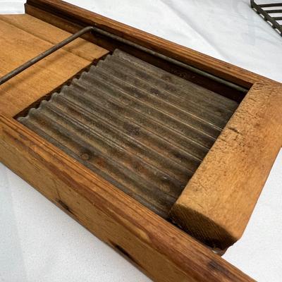 Vintage Wooden Handled Utensils & More (BS-RG)