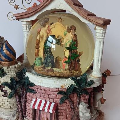 2001 Grandeur Silent Night Musical Water Globe Nativity Noel Christmas snow globe