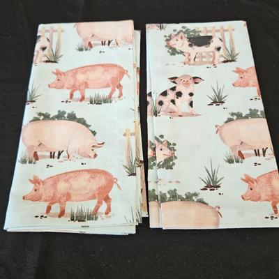 Pig Themed Kitchen Items (K-DW)