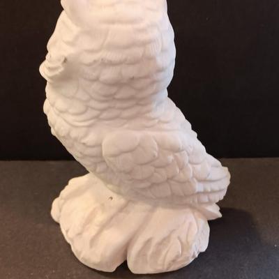 Vintage homeco porcelain owls and two nice Italy signed Alabaster carved owls