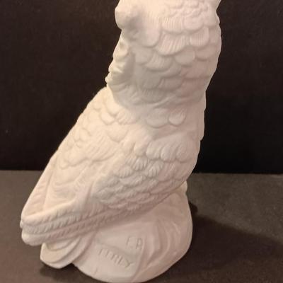 Vintage homeco porcelain owls and two nice Italy signed Alabaster carved owls