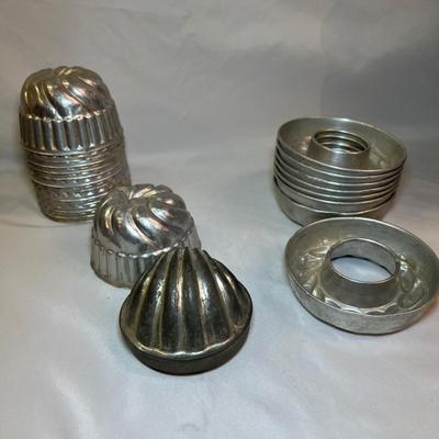 Cherry Pitter, Ice Cream Maker & Other ‘Old Timey’ Utensils (BS-RG)