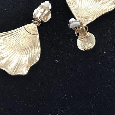 Carol Dauplaise shell clip on earrings