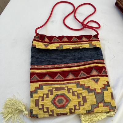 Collection of Purses, Scarves & Wool Hats (L-MG)