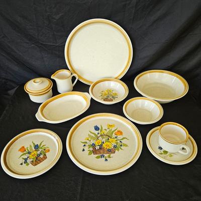 Mikasa Stone Manor Stoneware Set (K-DW)