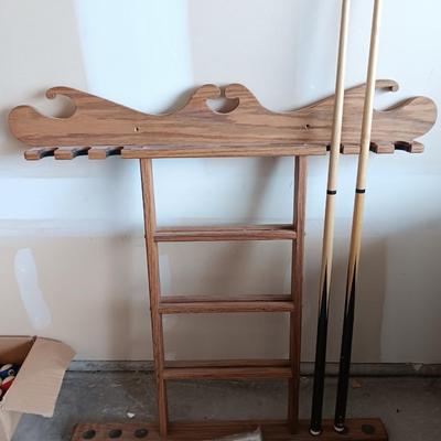 Wooden Pool que rack - holder - Billard organizing wall mount shelf with two pool Ques.
