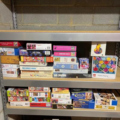 Large assortment of Jigsaw Puzzles (BS-RG)