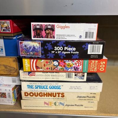 Large assortment of Jigsaw Puzzles (BS-RG)