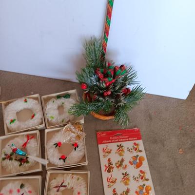 VINTAGE CHRISTMAS DECOR