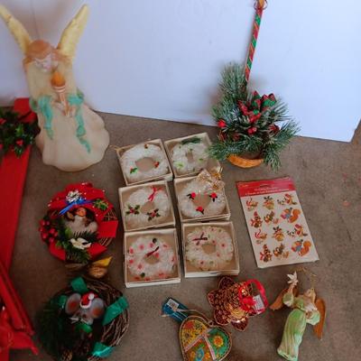 VINTAGE CHRISTMAS DECOR