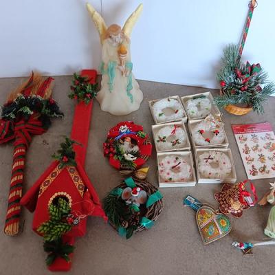 VINTAGE CHRISTMAS DECOR