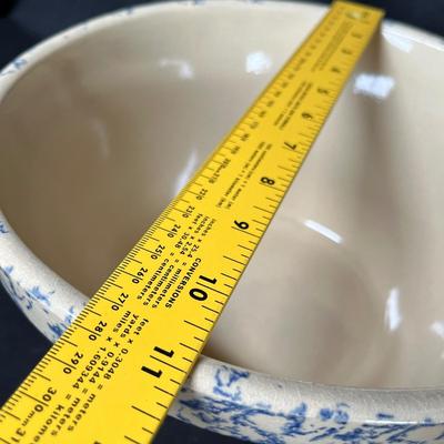 Blue Spongeware bowl