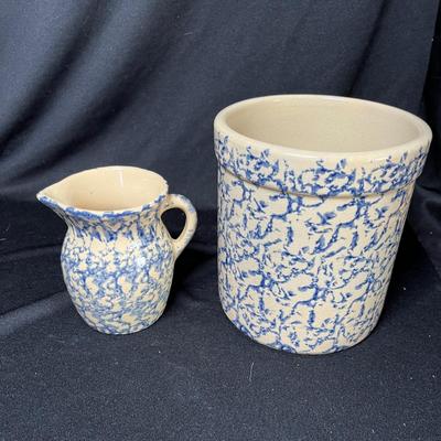Blue spongeware pieces