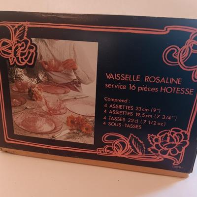 Vintage Rosaline dinnerware 16-piece Hostess set pink swirl Arcoroc made in France - PINK DEPRESSION GLASS New in package