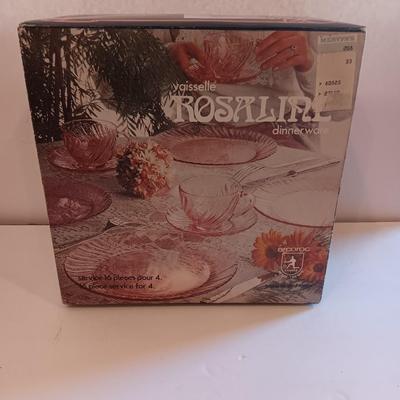 Vintage Rosaline dinnerware 16-piece Hostess set pink swirl Arcoroc made in France - PINK DEPRESSION GLASS New in package