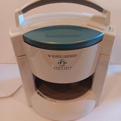 Black & Decker lids off Automatic Jar opener with new Pasta express container
