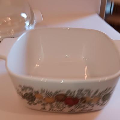 Three Corning Ware casserole dishes two with lids - Le Romarin Spice of life