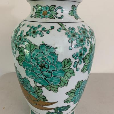 Large Handpainted Gold Imari Vase