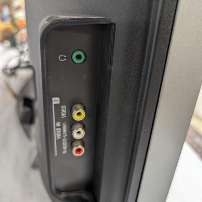 Sony KDL-32M3000 32 Inch TV Works With Remote