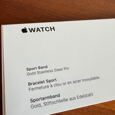 2 Apple Watch Bands in Box