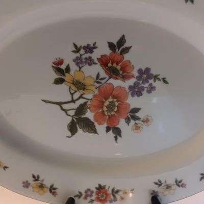 Dynasty fine China DALIAN Pattern vegetable bowl and platter