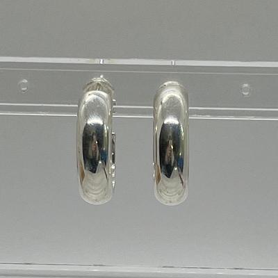 LOT 333: Peruvian Silver Hoop Earrings - 5.84 grams- 950 Peru